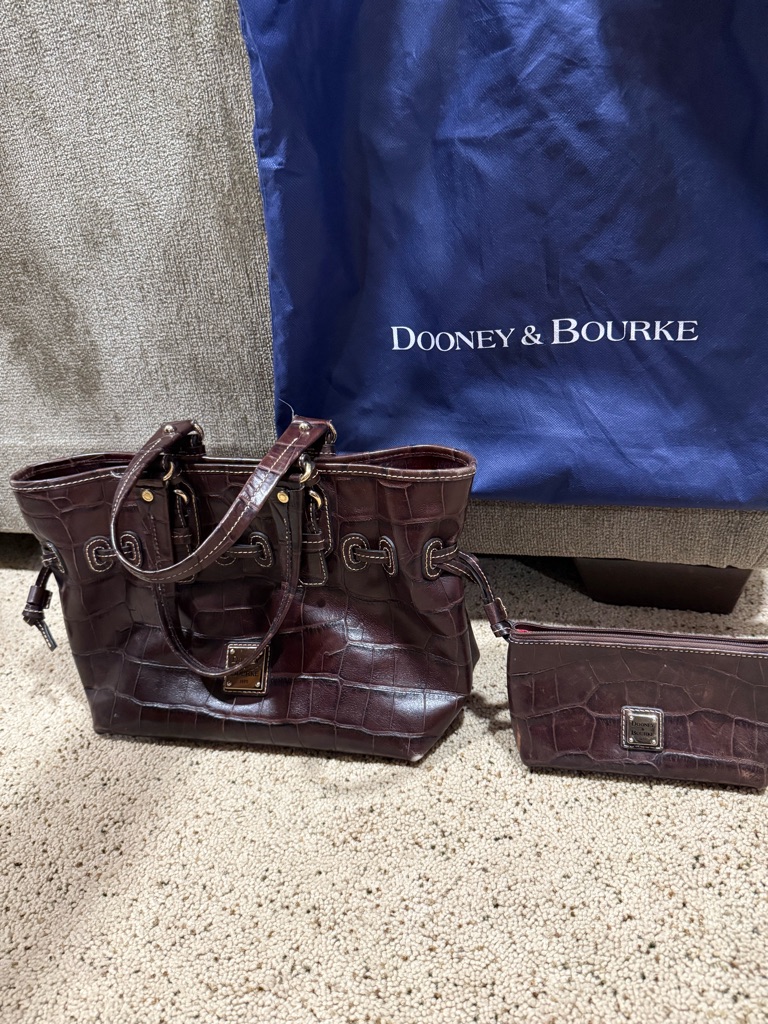 Dooney & Bourke Chiara In Croc-Embossed Leather With Makeup Bag